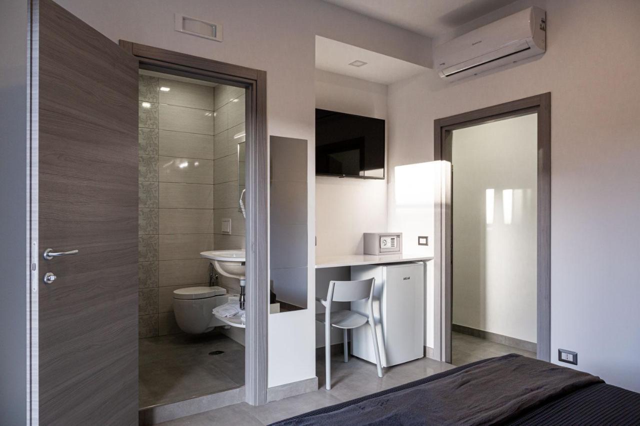 Amica Geniale Hotel Napels Buitenkant foto